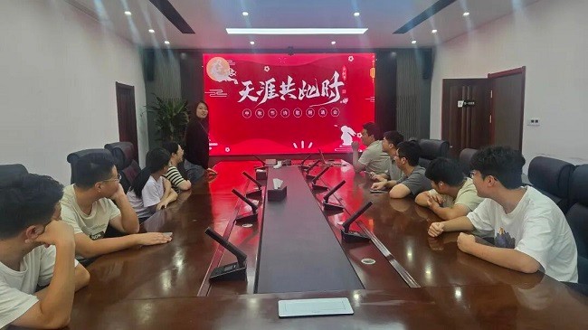 南宫体育
