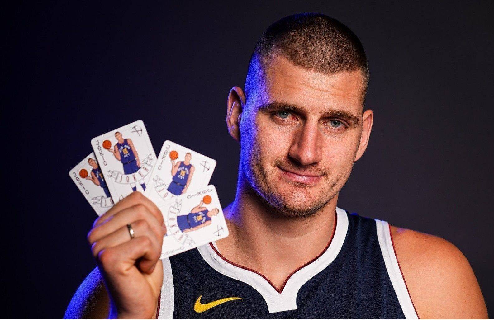 👀此前吐槽NBA冠军的短跑名将莱尔斯：约基奇？我不知道那是谁