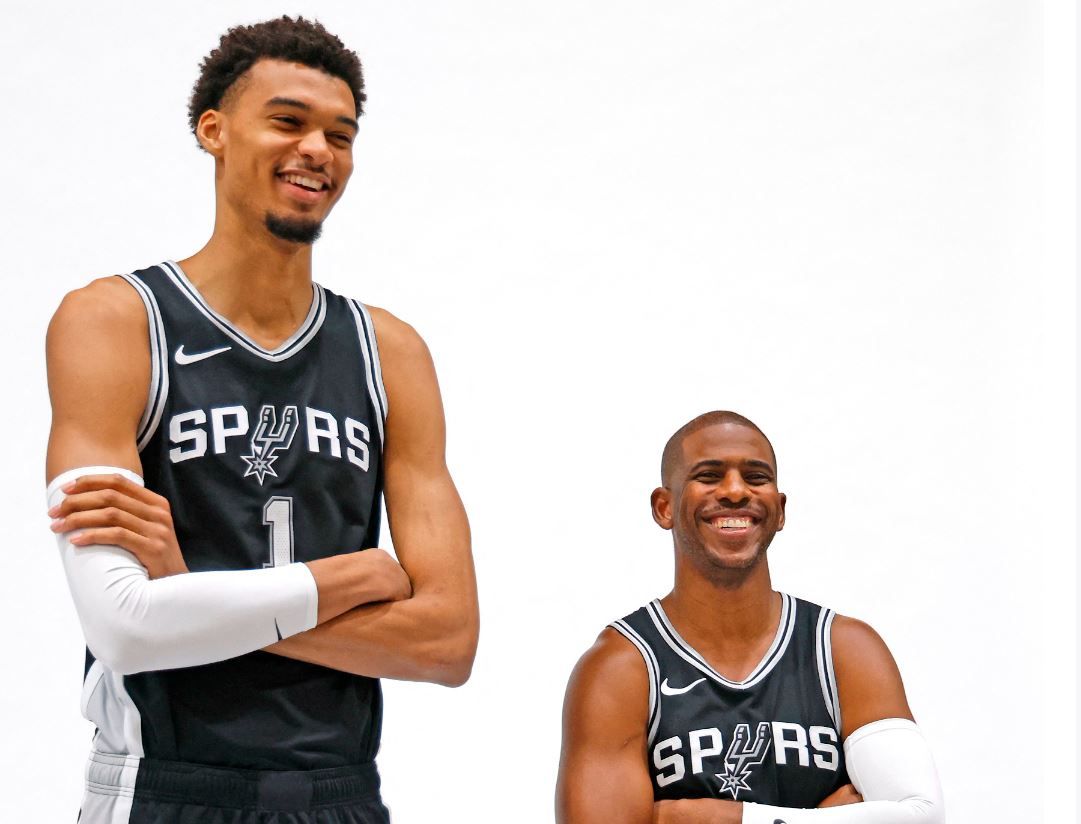 🏀爵士vs马刺前瞻：马尔卡宁出战成疑 西部倒数对决 文班亚马能否带队结束连败？