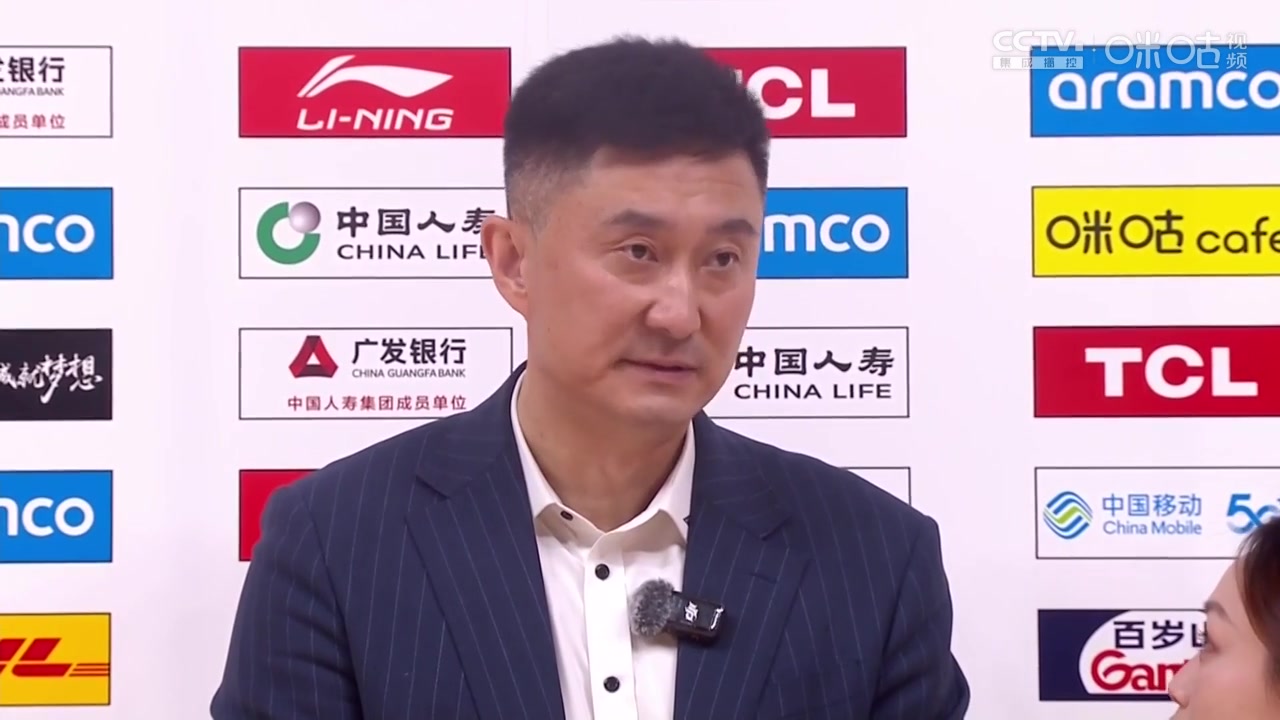 杜锋：徐杰不在场后卫线的表现不尽如人意 愿其他人能多分担压力